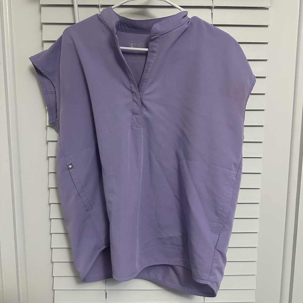 FIGS! Lavender dew set, small tall Livingston scrub pant, S Rafaela scrub top!!